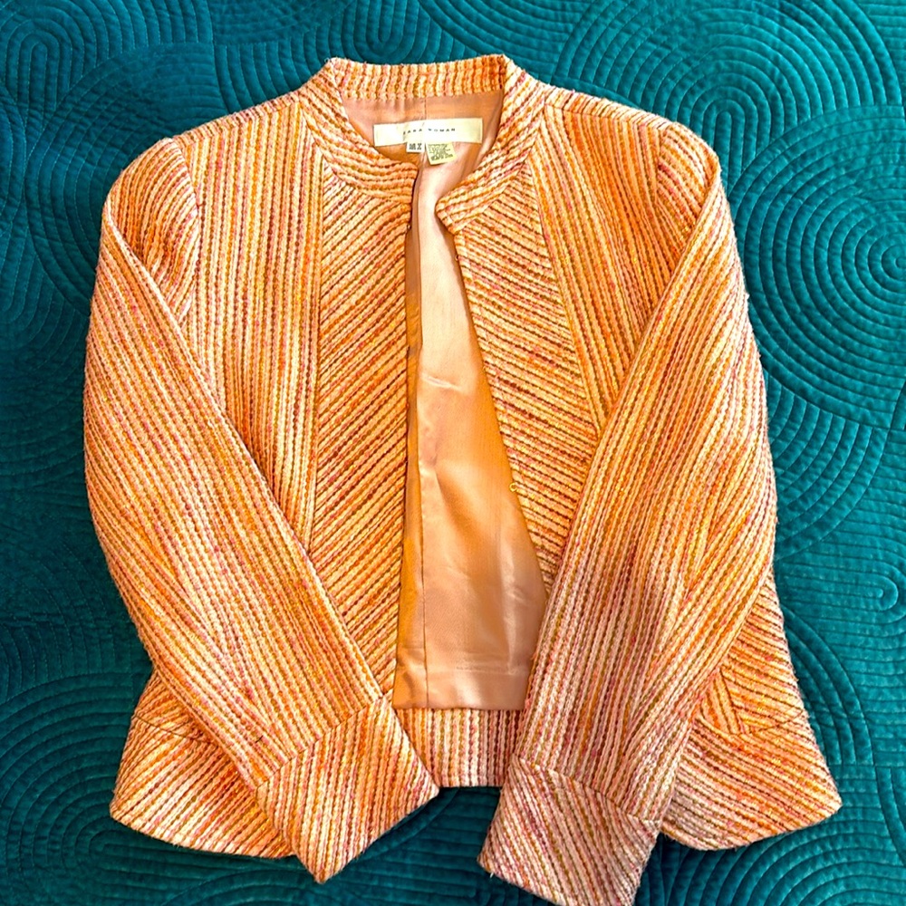 Women’s blazer Zara size 4 perfect for spring